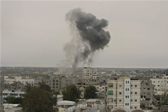 ZIONIST FORCES LAUNCH AIRSTRIKES ACROSS SOUTHERN GAZA STRIP