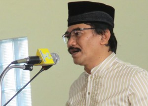 INDONESIAN SCHOLAR: MUSLIM DIVISION MAKE WORSE EVERYTHING