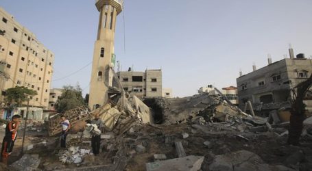 ISRAEL HITS MOSQUE IN GAZA
