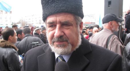 CRIMEAN TATAR LEADER BANNED ENTRY TO ITS COUNTRY