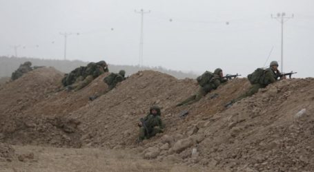 HAMAS FIGHTERS BREAK THROUGH BORDER AND KILL FOUR ISRAELI SOLDIERS