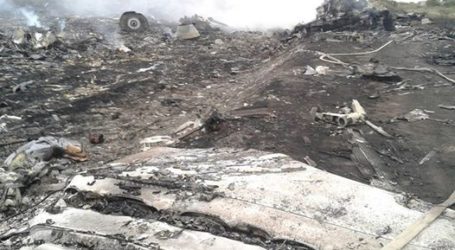 MALAYSIAN AIRLINES SHOT DOWN, CRASHED  OVER  UKRAINE