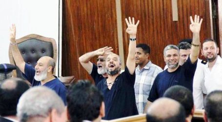 EGYPT COURT SENTENCES 10 BROTHERHOOD LEADERS TO DEATH