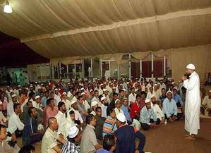 SAUDI EXPATRIATES CHOOSE ISLAM IN RAMADAN