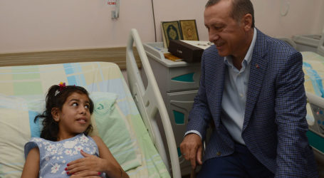 ERDOGAN VISITS PALESTINIAN WOUNDED IN TURKISH HOSPITAL