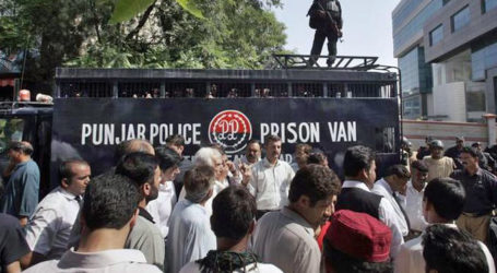 PAKISTANI COURT SENDS 100 ACTIVISTS TO JAIL
