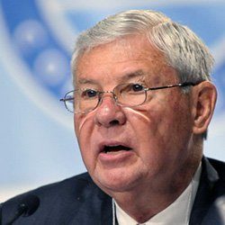 BOB GRAHAM ACCUSES OBAMA OF REPEATING PAST MISTAKES