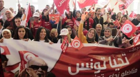 TUNISIA TO VOTE IN HISTORIC PRESIDENTIAL POLL