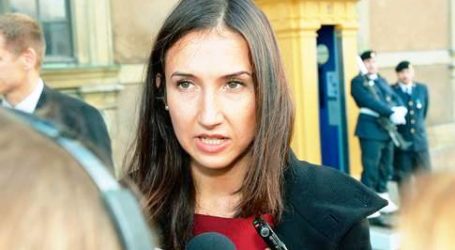 AIDA HADZIALIC BECOMES SWEDEN’S YOUNGEST AND FIRST MUSLIM MINISTER