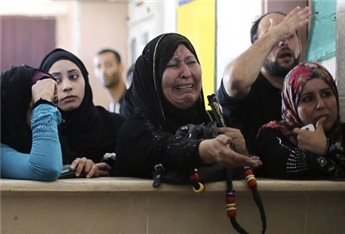 RAFAH OPEN FOR 3RD DAY AS THOUSANDS WAIT TO CROSS
