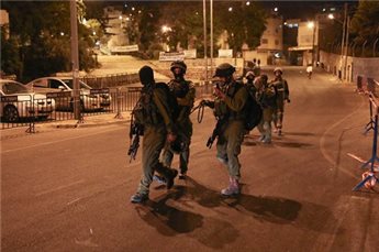 ISRAELI FORCES DETAIN AL QUDS FATAH LEADER