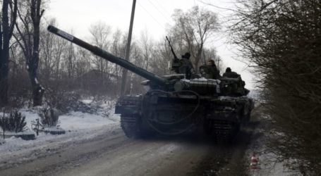 SIX KILLED, 13 INJURED IN POST-TRUCE DEAL EAST UKRAINE CLASHES