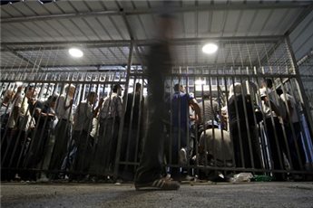 PALESTINIAN MAN CRUSHED TO DEATH INSIDE OVERCROWDED ISRAELI CHECKPOINT