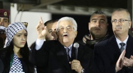 ABBAS SIGNS DOCUMENTS TO JOIN ICC