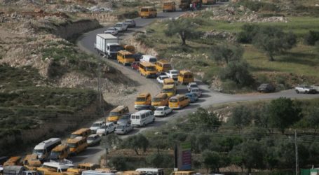 ISRAEL SHUTS MAIN ROAD SOUTH OF RAMALLAH FOR 4 HOURS