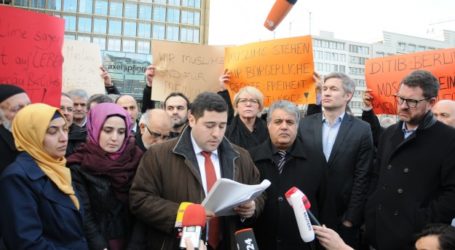 GERMAN MUSLIMS HOLD RALLIES TO SUPPORT FREEDOM OF PRESS