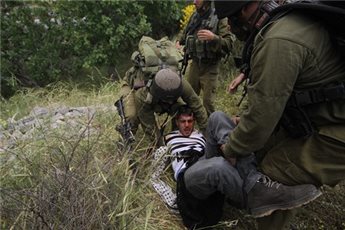 SEVEN PALESTINIANS INJURED BY ISRAELI LIVE BULLETS IN BETHLEHEM
