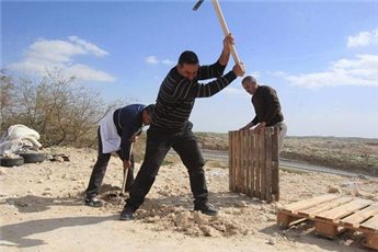 ACTIVISTS REBUILD PROTEST CAMP AGAINST BEDOUIN DISPLACEMENT