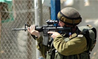 ISRAELI FORCES OPEN FIRE AT FARMERS IN CENTRAL GAZA