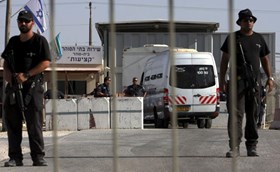 ISRAELI SPECIAL UNIT BREAKS INTO ESHEL AND OFER PRISONS