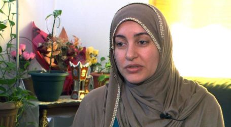 SUPPORT POURS IN FOR VEILED QUEBEC MUSLIM