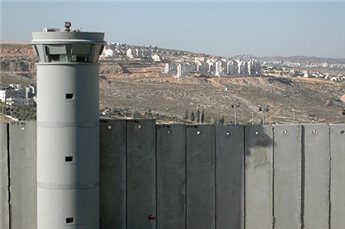 ISRAEL PREVENTS EX-PRISONER FROM ENTERING WEST BANK