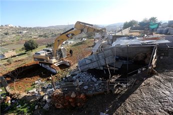 ISRAEL DEMOLISHES PALESTINIAN HOUSE NEAR TULKAREM