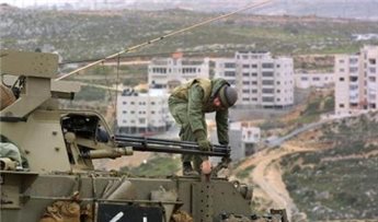 ISRAELI FORCES CONDUCT MILITARY TRAINING IN BIRZEIT