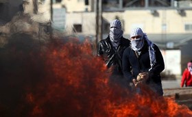 PALESTINIAN PROTESTERS BLOCK SETTLEMENT’S ROAD TO J’LEM