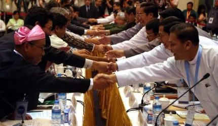 MYANMAR GOVERNMENT, ETHNIC GROUPS SEEK WAYS TO REDUCE CONFLICT