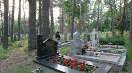 GERMANY: FIRST MUSLIM GRAVEYARD TO BE OPENED