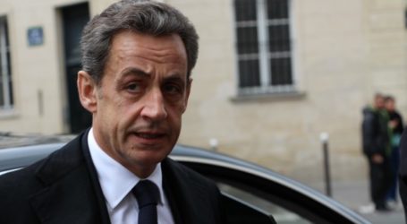 FRANCE: SARKOZY IN FAVOR OF HEADSCARF BAN IN UNIVERSITIES