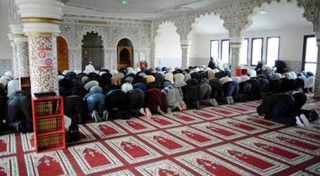 FRENCH MUSLIM LEADER CALLS FOR DOUBLING OF MOSQUES
