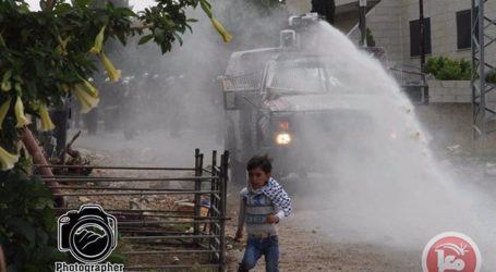 ISRAELI FORCES CHASE 5-YEAR-OLD WITH SKUNK WATER