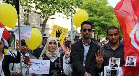 MORSI’S DEATH SENTENCE PROTESTED IN PARIS