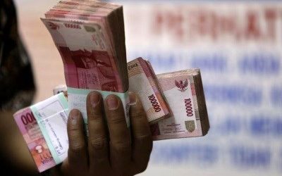 INDONESIA WILL NOT GO BANKRUPT LIKE GREECE: OFFICIAL