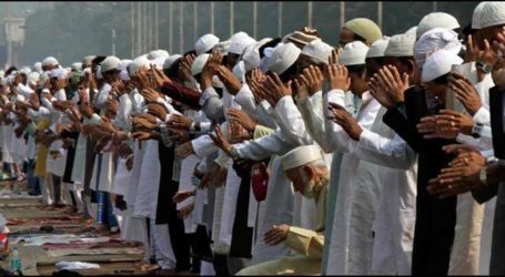 INDIA MUSLIMS ANGRY OVER `EID HOLIDAY BAN