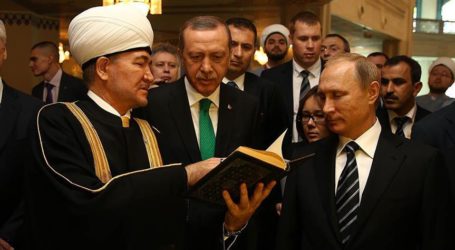 ISLAM PLAYS IMPORTANT ROLE IN RUSSIA, SAYS PUTIN
