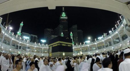 Health Minister: Saudi to Limit Hajj Pilgrims to 1.000