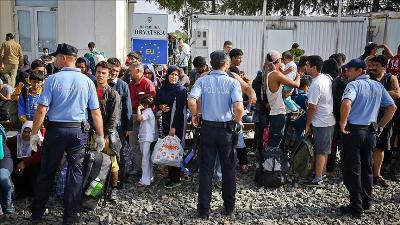 CROATIA WARNS OF REFUGEE BREAKING POINT