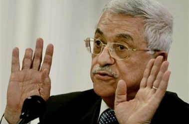Abbas Arrives in Paris to Meet with Kerry, French FM