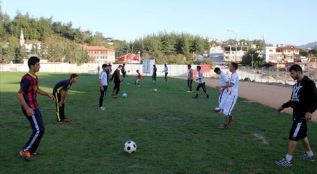 FUTURE SYRIAN FOOTBALL STARS FIND HOPE IN TURKEY
