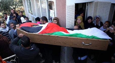 THOUSANDS BID LAST FAREWELL TO SLAIN PALESTIANS IN GAZA, RAMALLAH