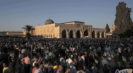 Palestinians Pray at Al-Aqsa for 2nd Friday Of Ramadan