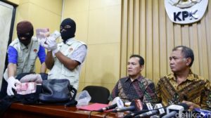 The Corruption Eradication Commission (KPK) is concerned with the bribery case that ensnared Chairman of Commission D of Jakarta City Council Mohamad Sanusi..