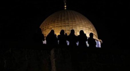 Israel Prevents Worshippers from Entering Al-Aqsa on First Night of Ramadan