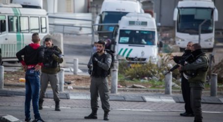 Israeli Forces Shoot Man under Suspicion of Knife Possession Near Jerusalem