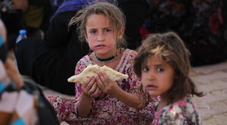 UN Food Relief Agency Supplies Reach 30,000 People Under 2-Year siege in Qayyarah, Iraq