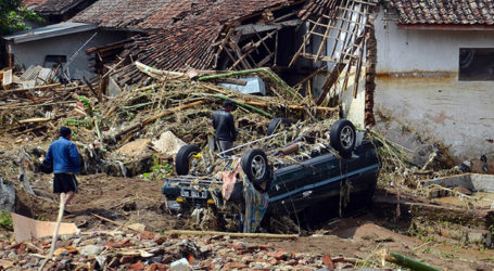 Indonesia: Death Toll from Floods in Java Rises to 23