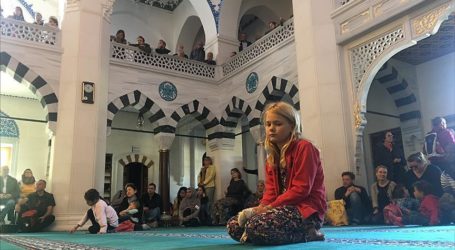 Germans Visit Mosques to Learn about Islam